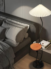 Curvatura Floor Lamp - Vakkerlight