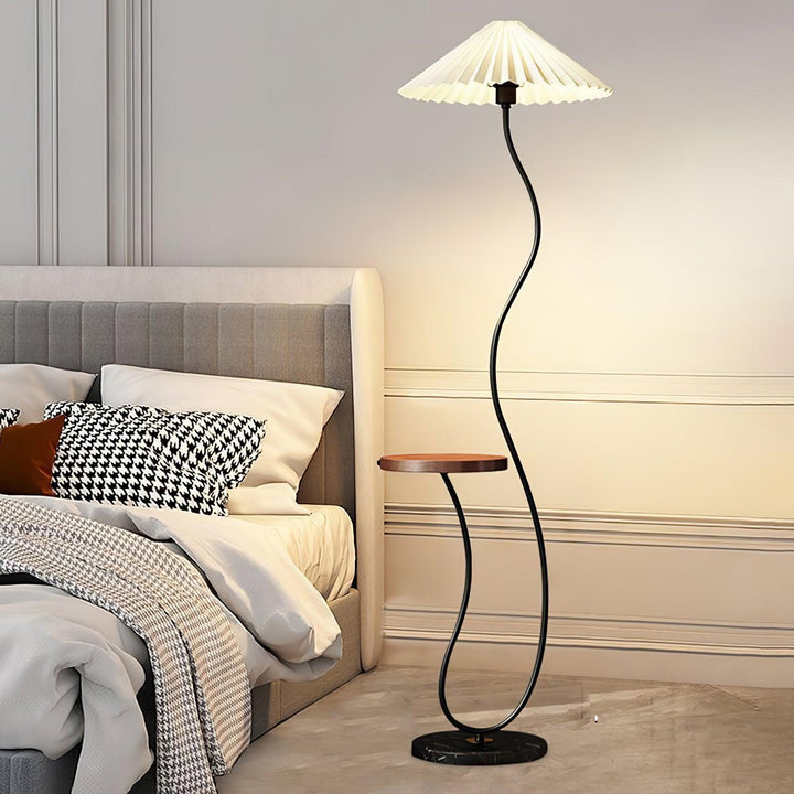 Curvatura Floor Lamp - Vakkerlight