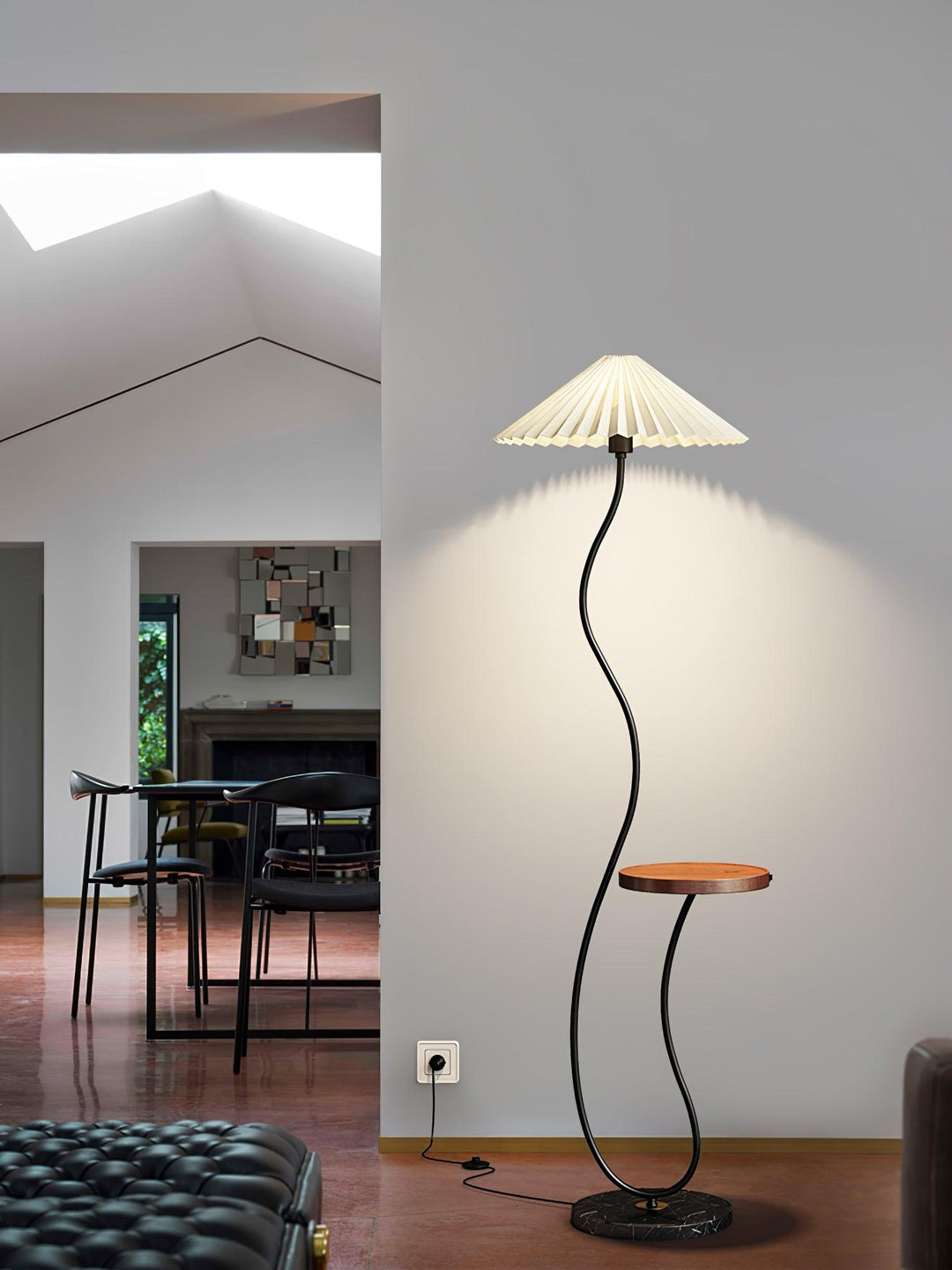 Curvatura Floor Lamp - Vakkerlight