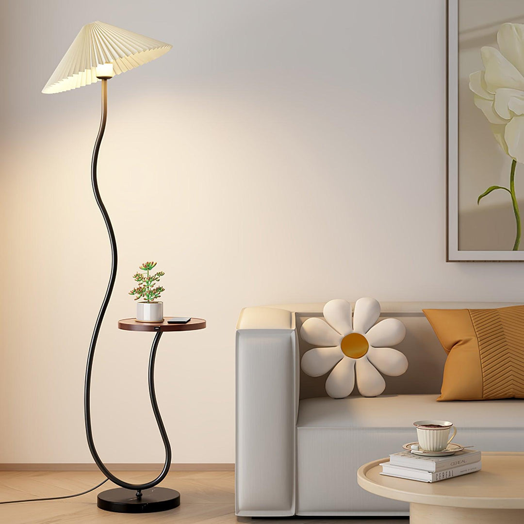 Curvatura Floor Lamp - Vakkerlight