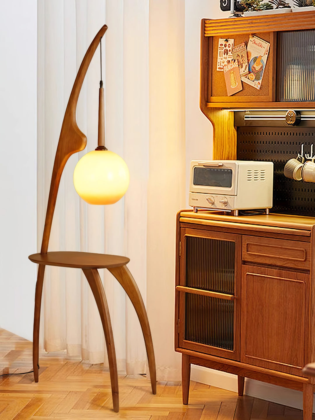 Curved Mantis Arm Floor Lamp