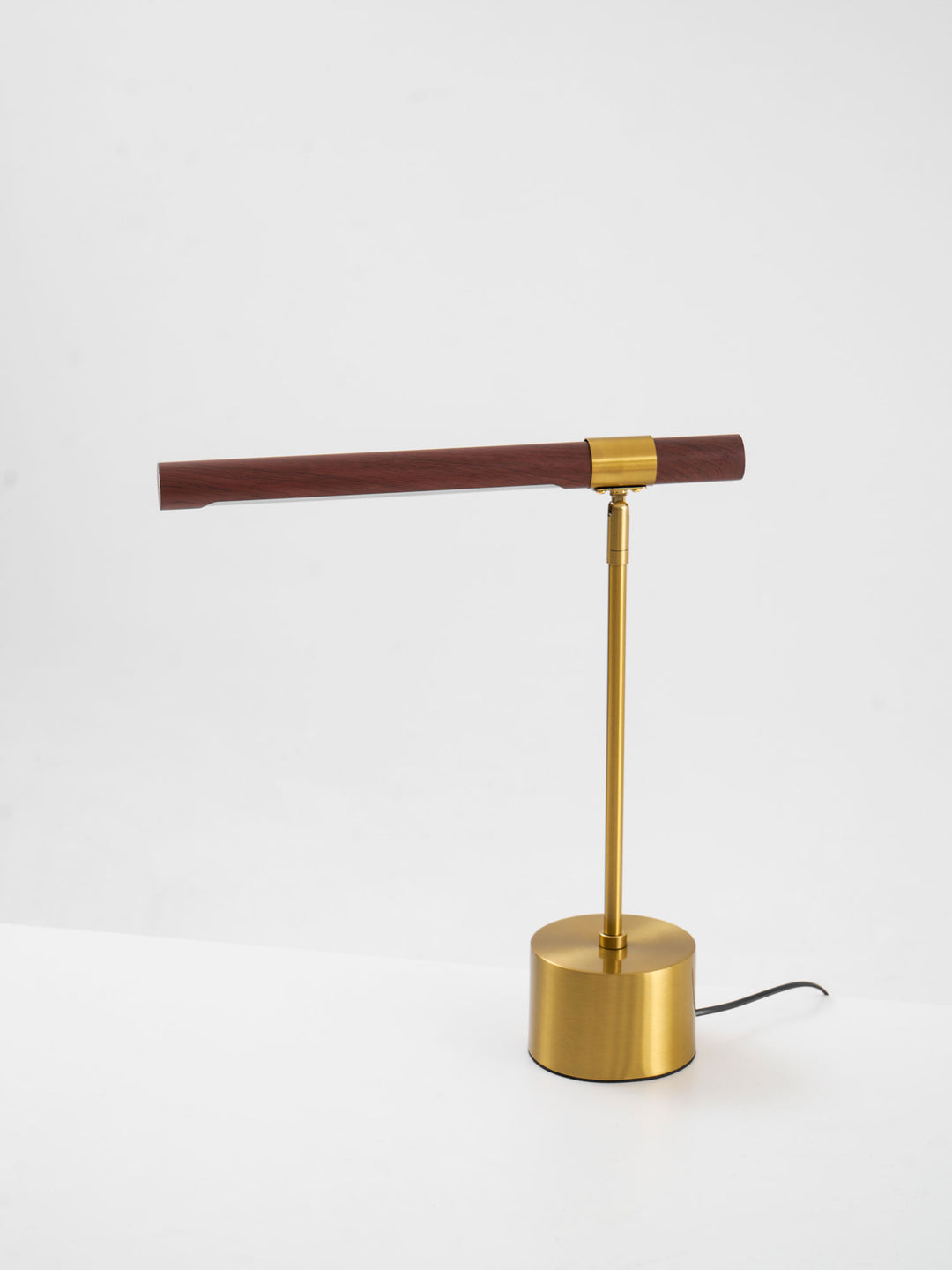 Linear Table Lamp - Vakkerlight