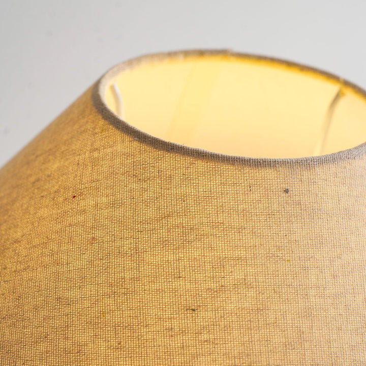 Emberveil Table Lamp - Vakkerlight