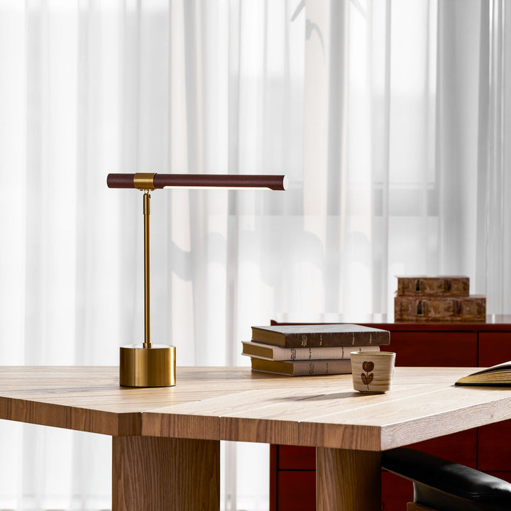 Linear Table Lamp - Vakkerlight