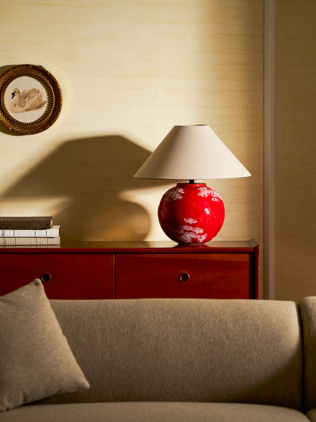 Emberveil Table Lamp - Vakkerlight
