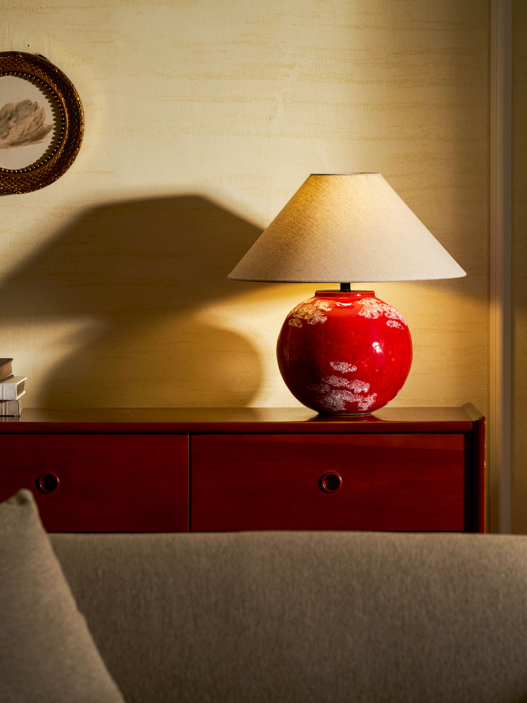 Emberveil Table Lamp - Vakkerlight