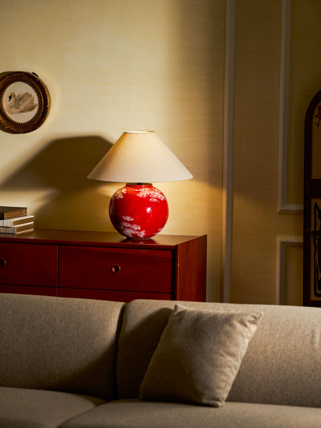 Emberveil Table Lamp - Vakkerlight