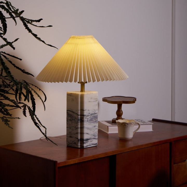 Bianca Marble Table Lamp - Vakkerlight