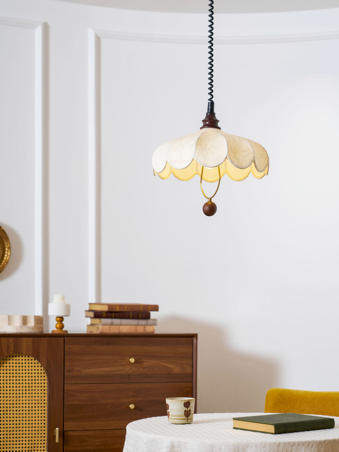 Lily Fabric Pendant Lamp - Vakkerlight