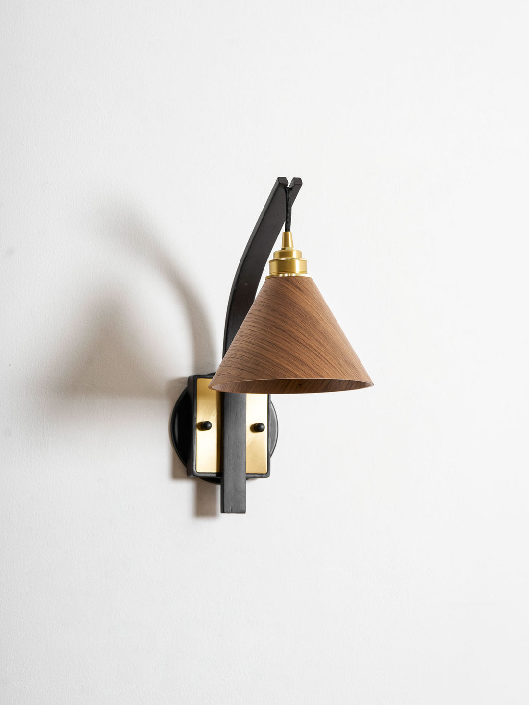 Camber Arc Wall Sconce - Vakkerlight