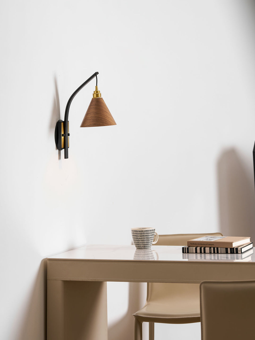 Camber Arc Wall Sconce - Vakkerlight