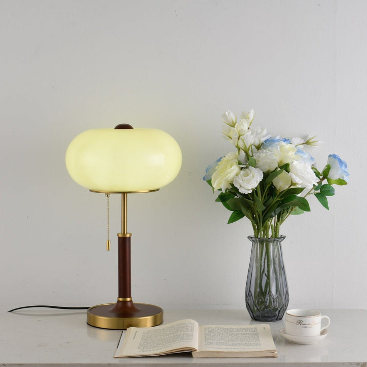 Liora Lantern Table Lamp - Vakkerlight