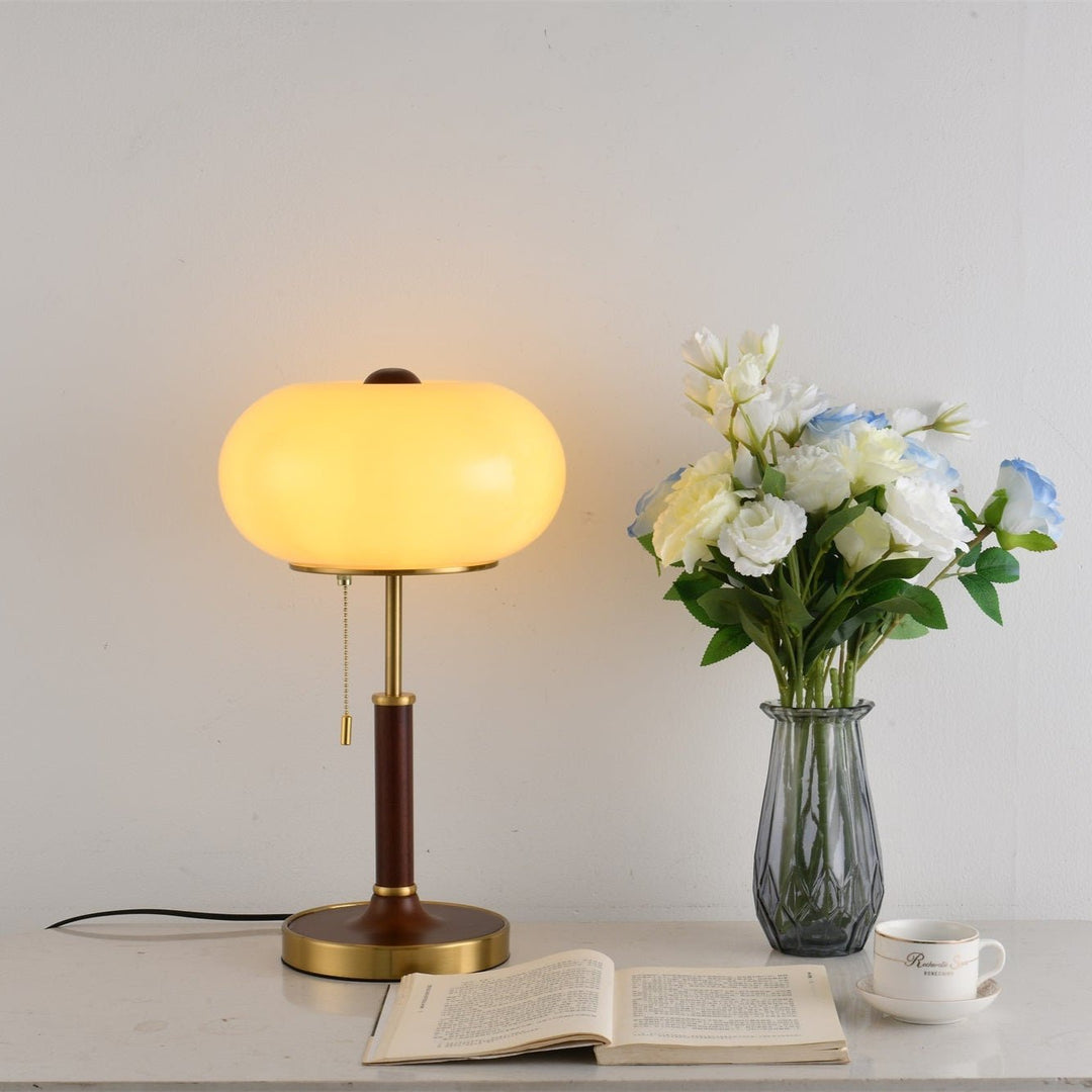 Liora Lantern Table Lamp - Vakkerlight