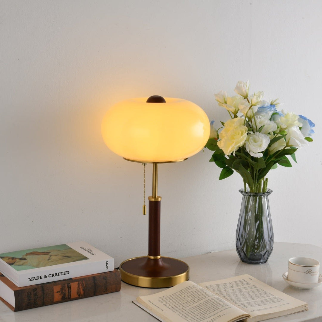 Liora Lantern Table Lamp - Vakkerlight