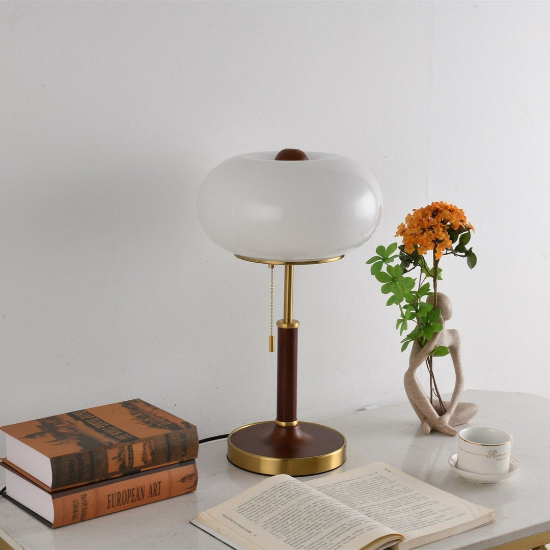 Liora Lantern Table Lamp - Vakkerlight