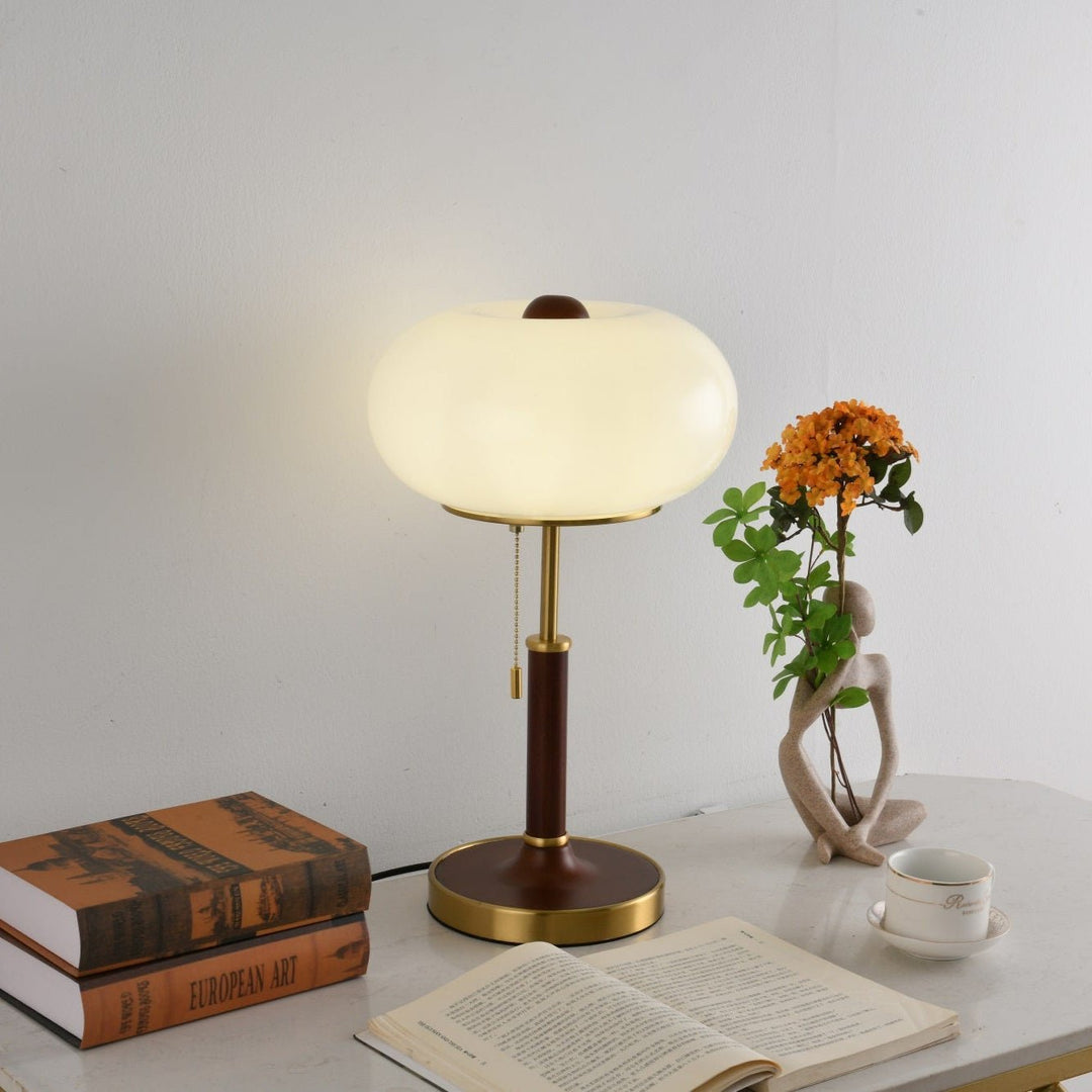 Liora Lantern Table Lamp - Vakkerlight