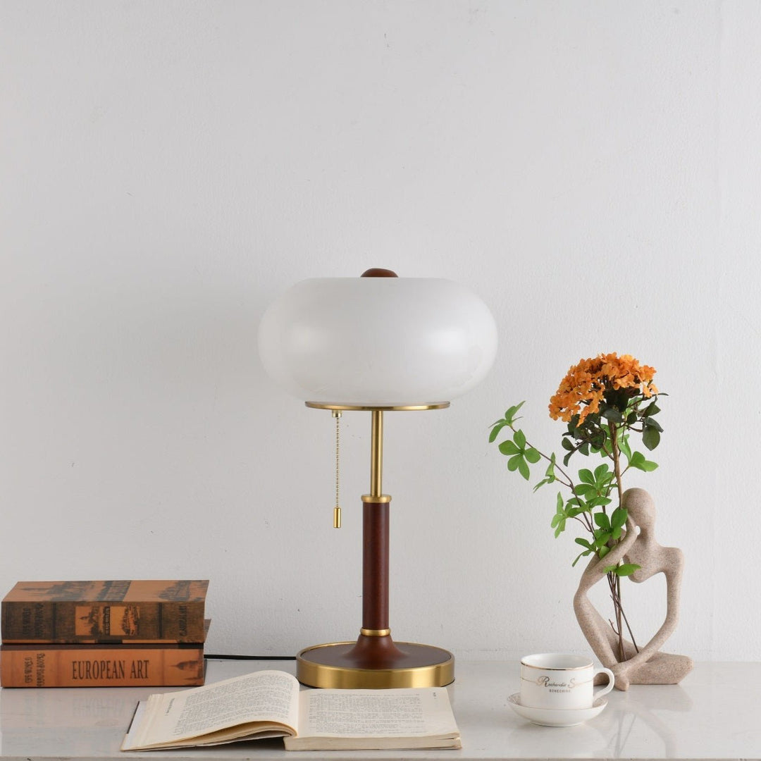 Liora Lantern Table Lamp - Vakkerlight