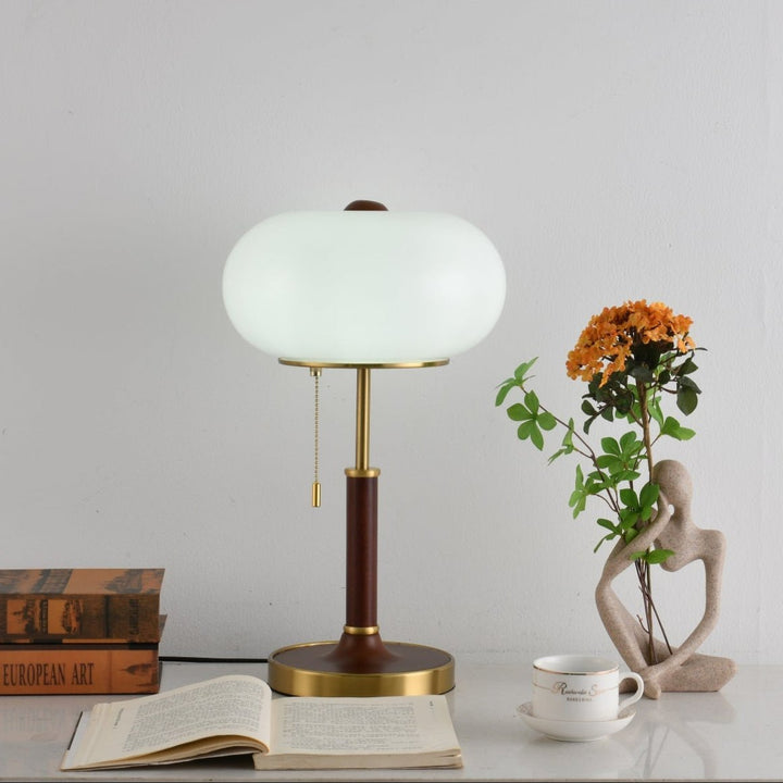 Liora Lantern Table Lamp - Vakkerlight