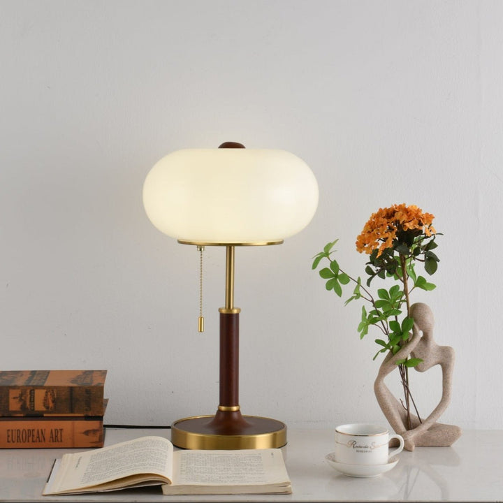 Liora Lantern Table Lamp - Vakkerlight