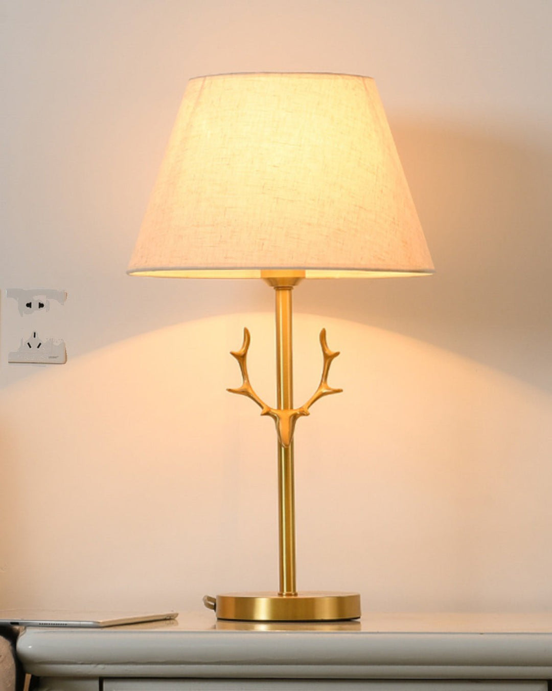 Dalton Table Lamp - Vakkerlight