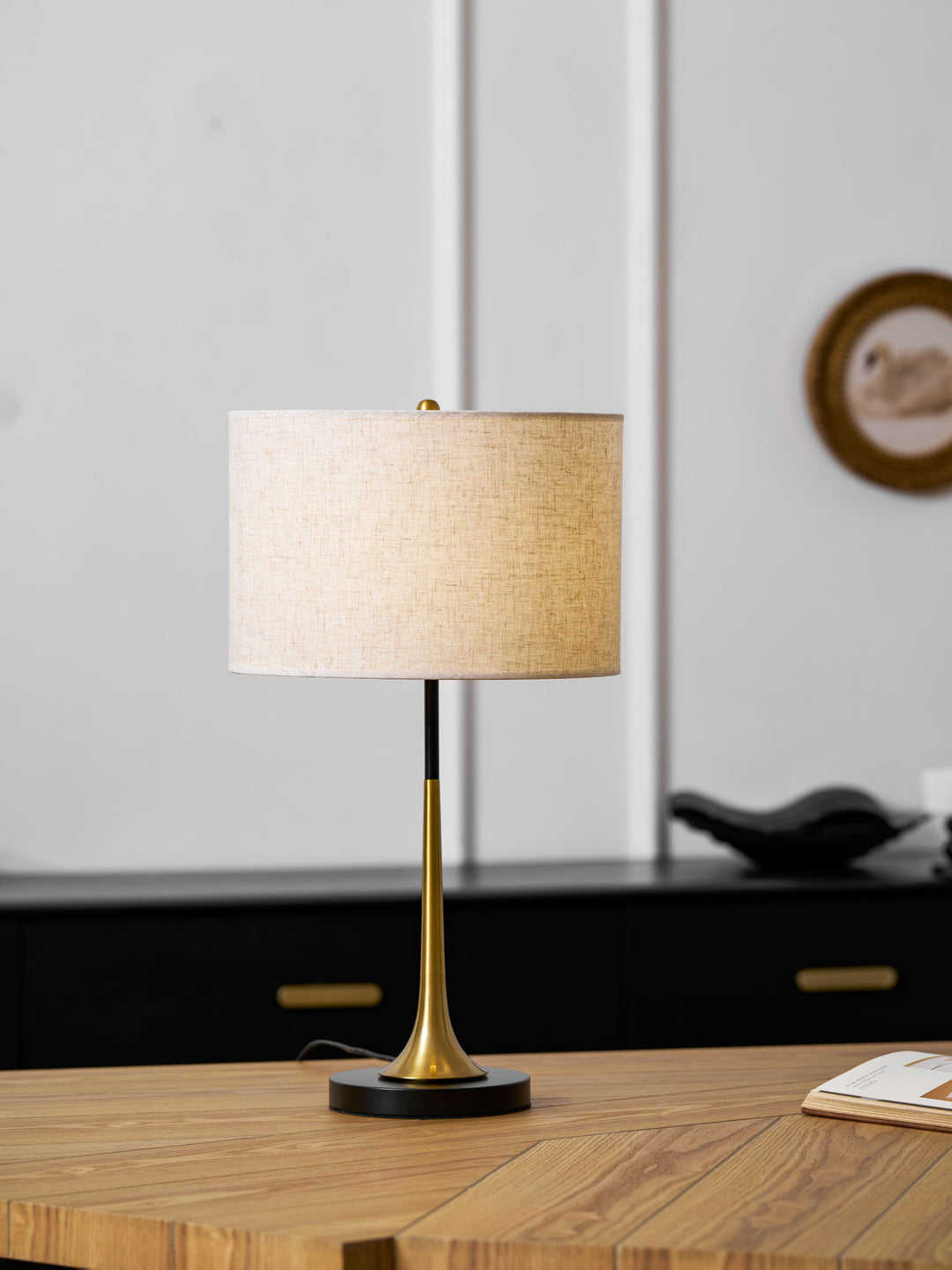 Dana Table Lamp - Vakkerlight