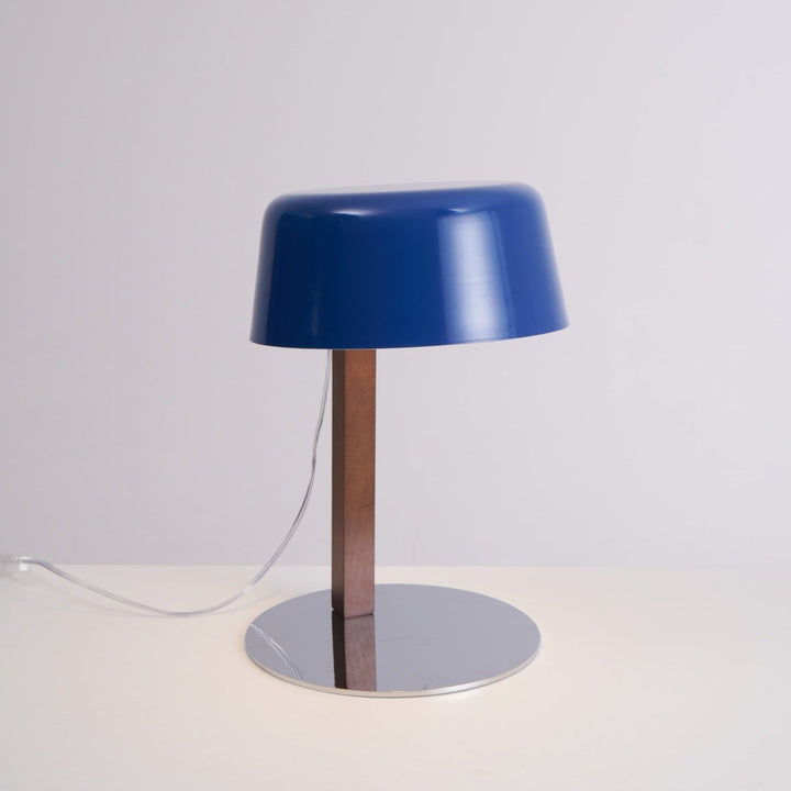 Dario Tilted Table Lamp - Vakkerlight