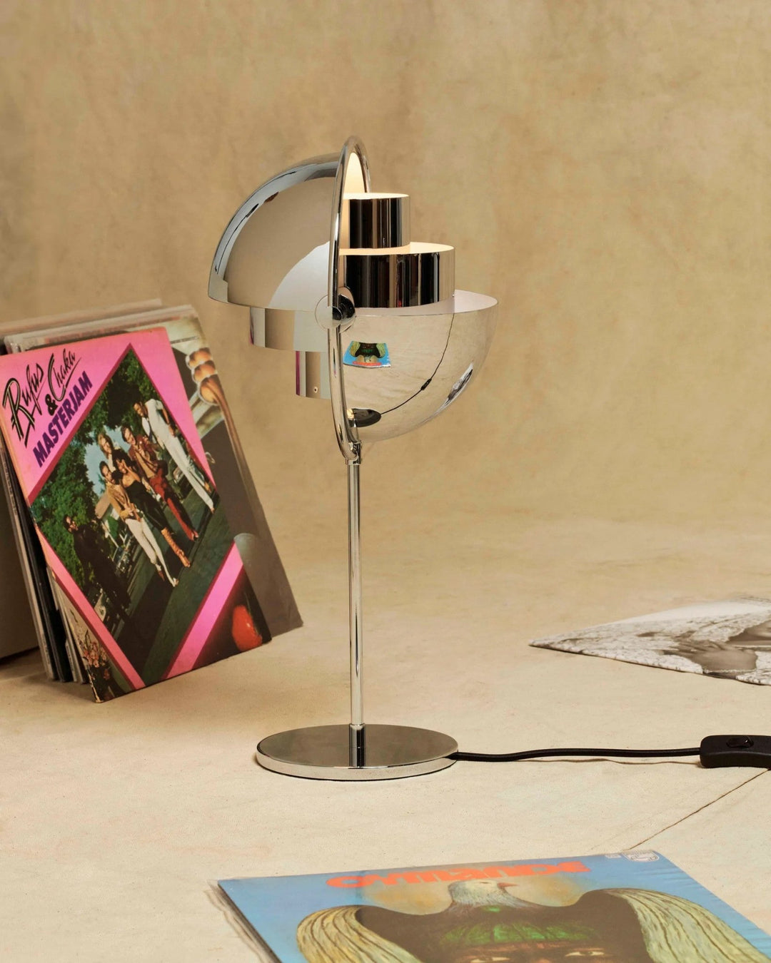Deformed Ball Table Lamp - Vakkerlight