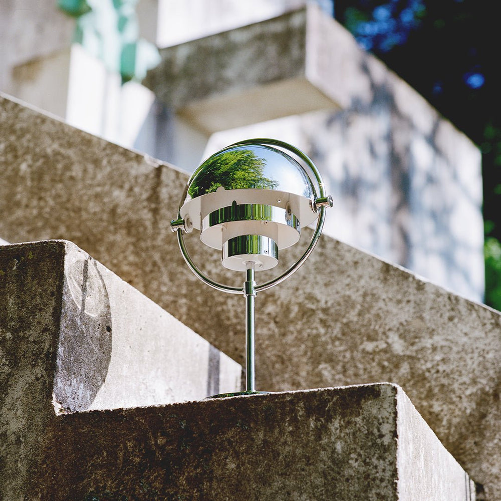 Deformed Ball Table Lamp - Vakkerlight