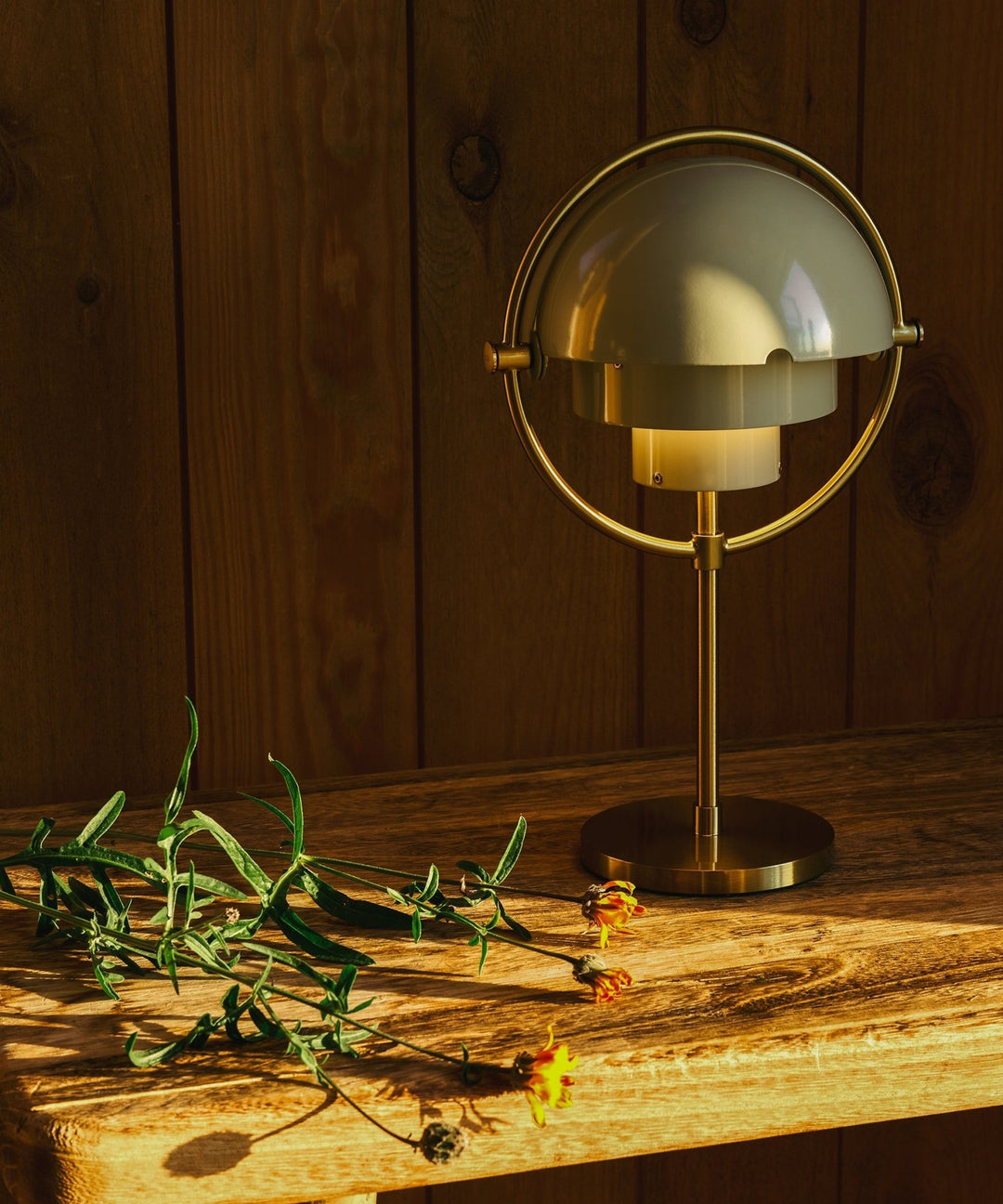 Deformed Ball Table Lamp - Vakkerlight