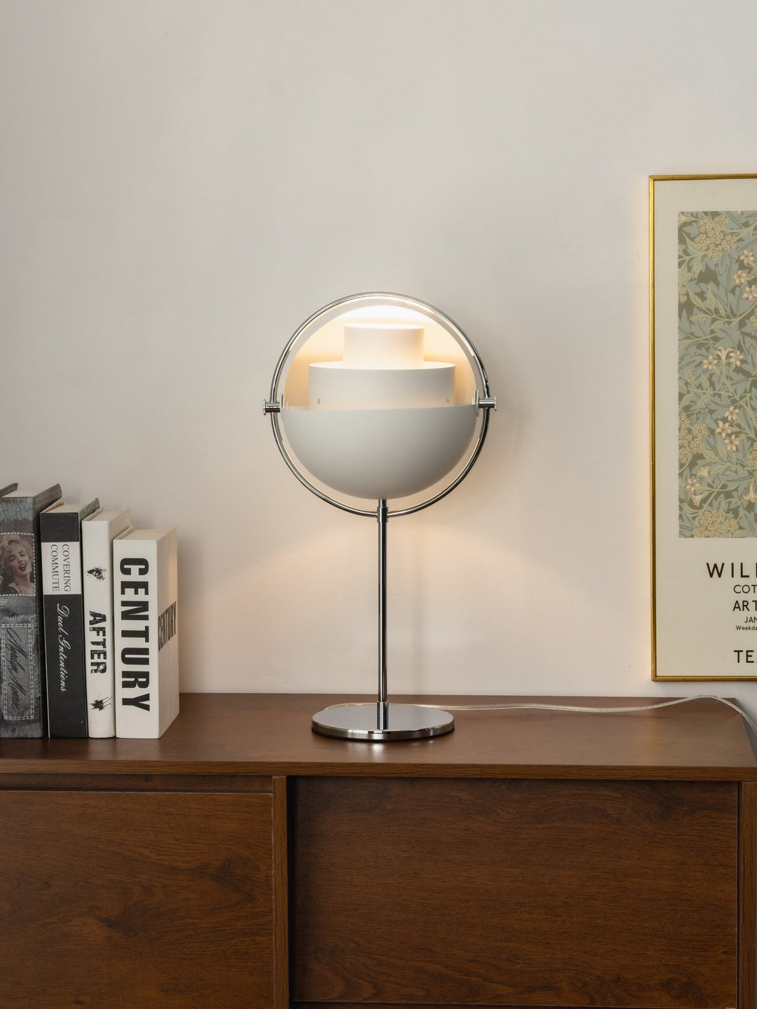 Deformed Ball Table Lamp - Vakkerlight