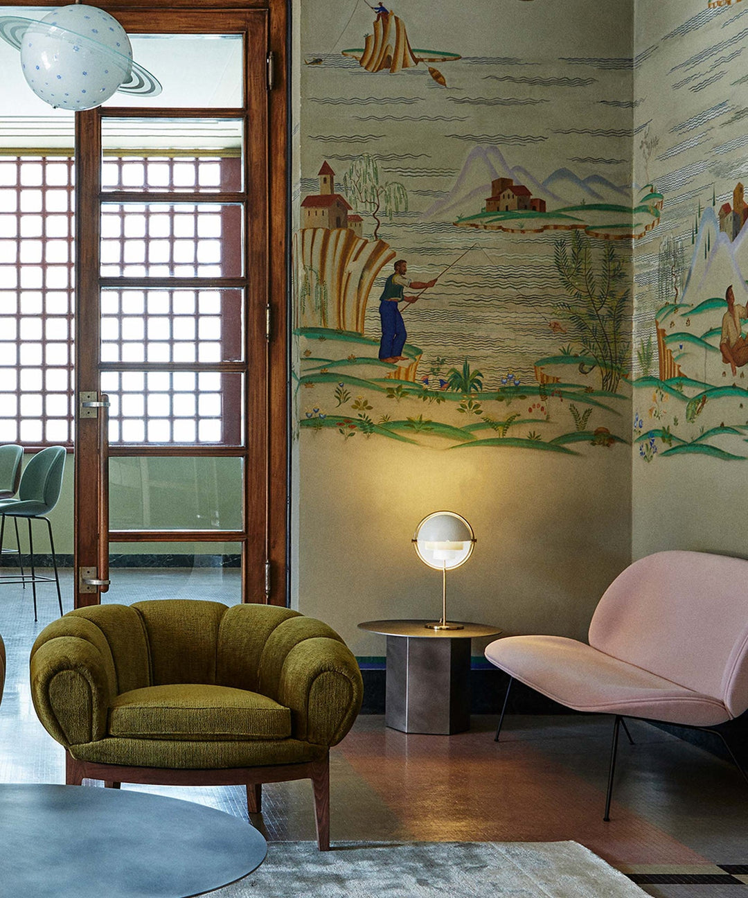 Deformed Ball Table Lamp - Vakkerlight