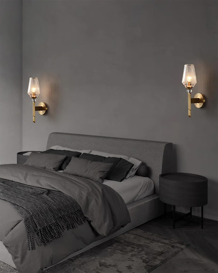 Devora Brass Wall Lamp - Vakkerlight