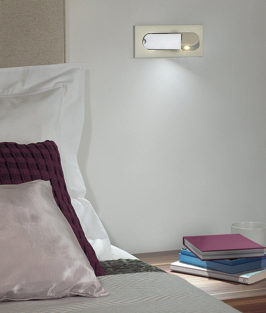 Modern LED Bedside Reading Light - Vakkerlight