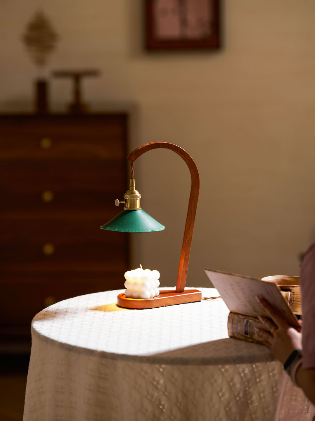 Diosa Table Lamp - Vakkerlight
