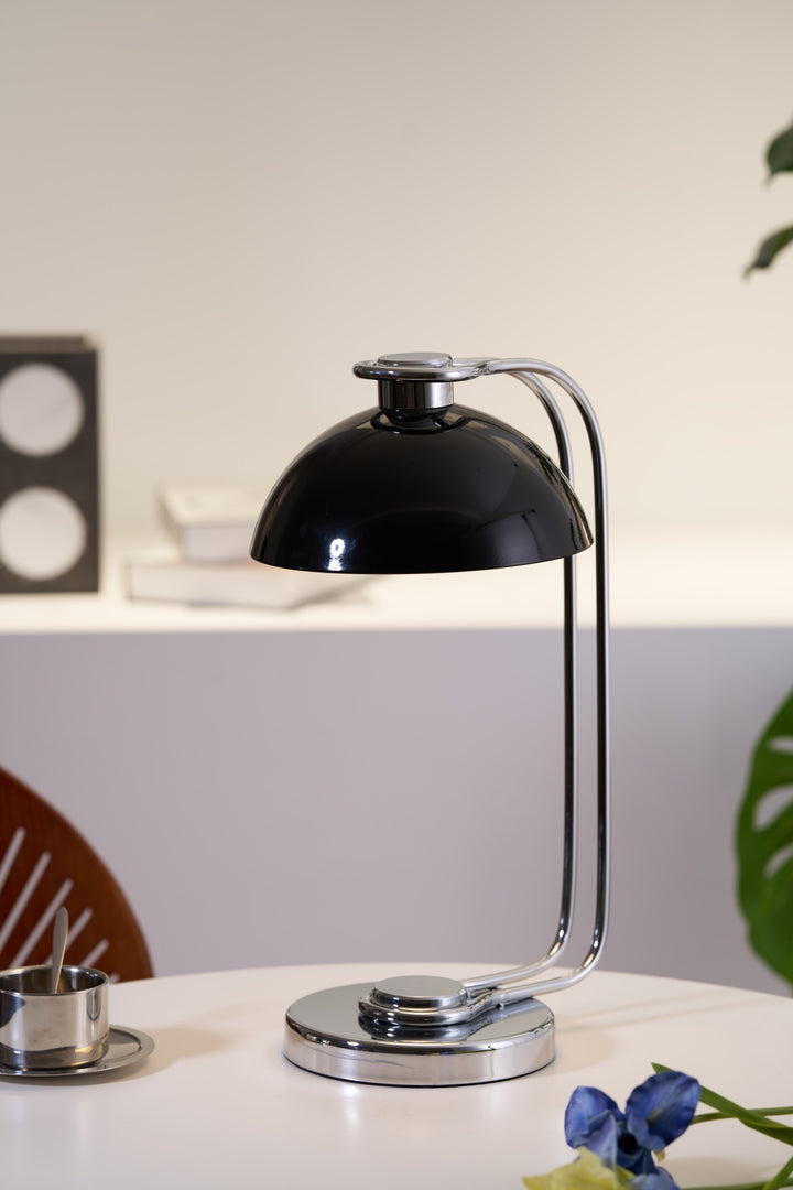Domex Desk Lamp - Vakkerlight