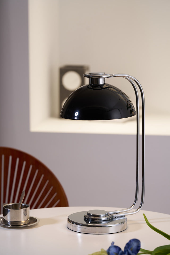 Domex Desk Lamp - Vakkerlight
