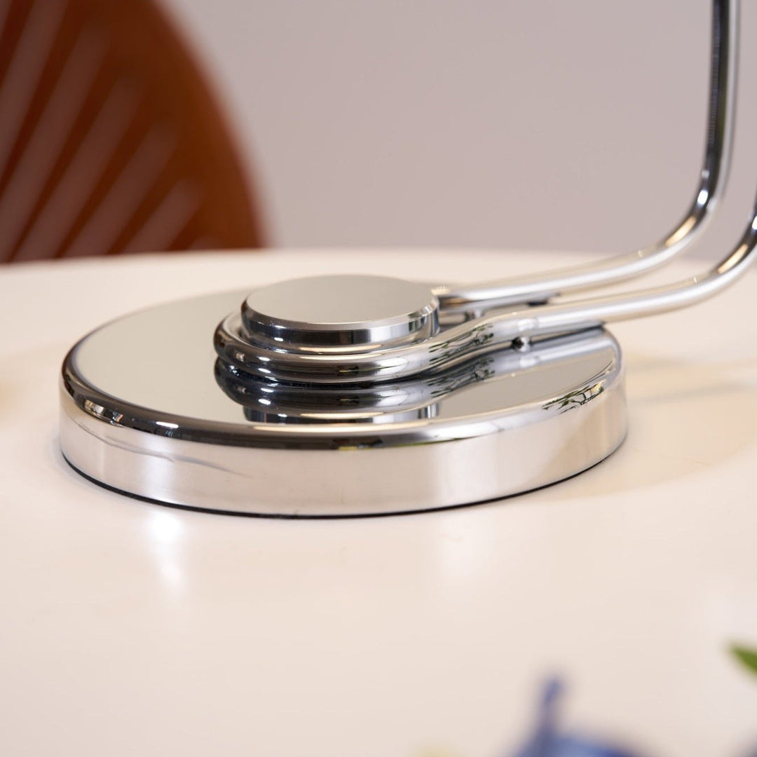 Domex Desk Lamp - Vakkerlight