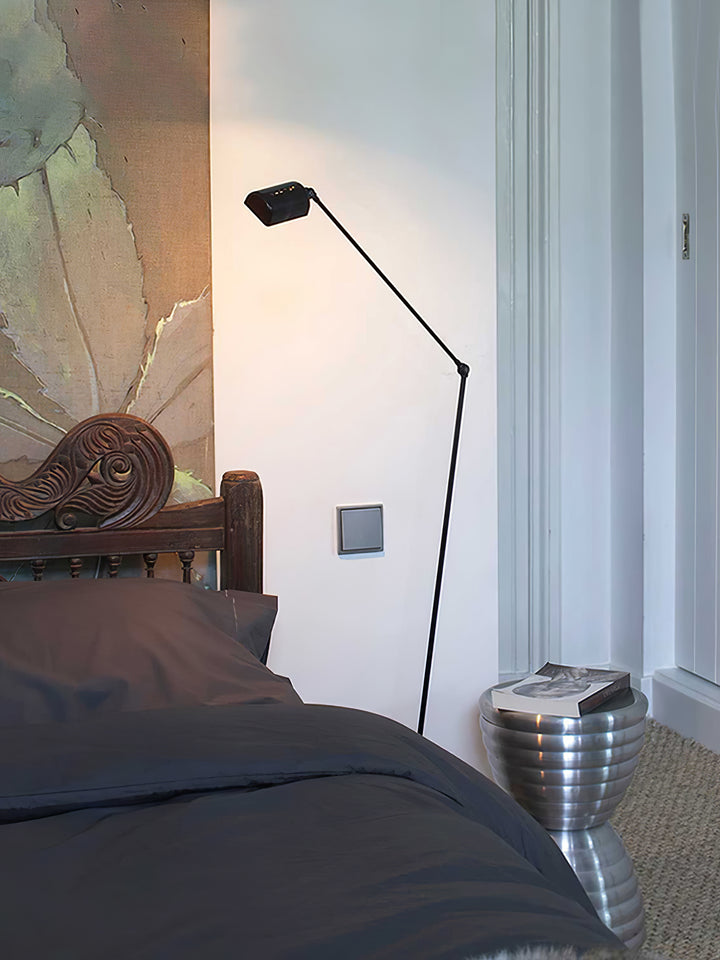 Dynamo Floor Lamp - Vakkerlight