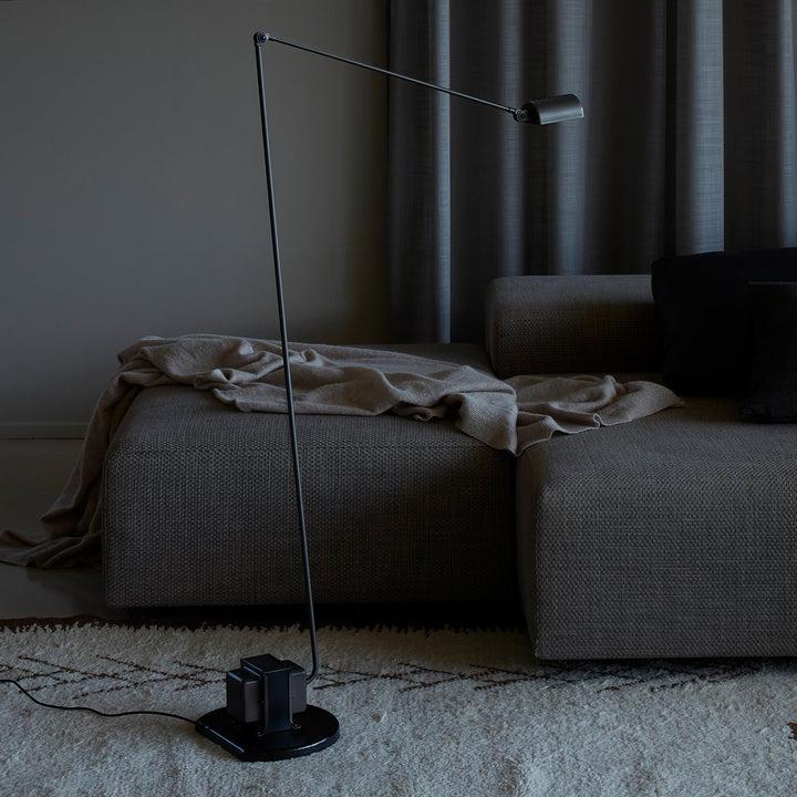 Dynamo Floor Lamp - Vakkerlight