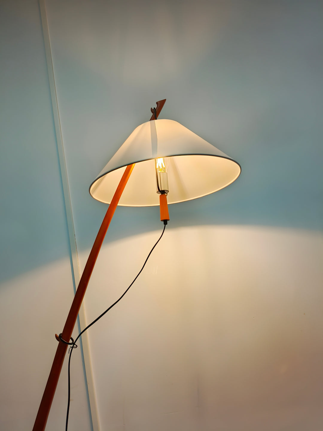 Dornstab Floor Lamp - Vakkerlight