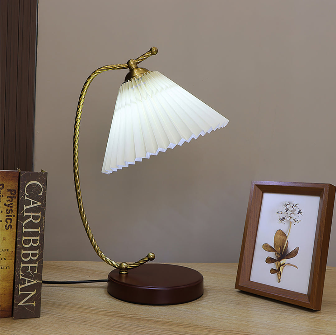 Dotty Table Lamp - Vakkerlight