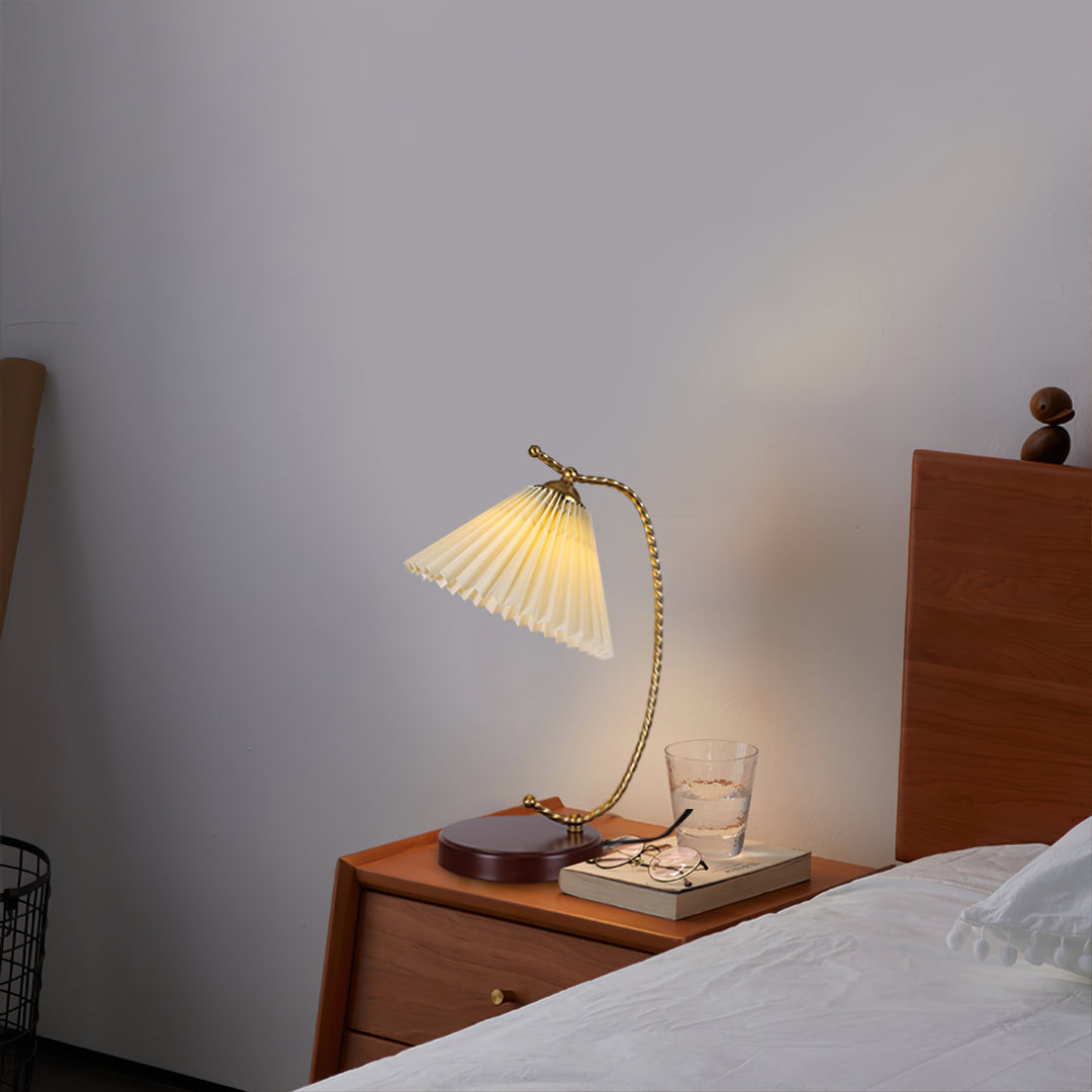 Dotty Table Lamp - Vakkerlight