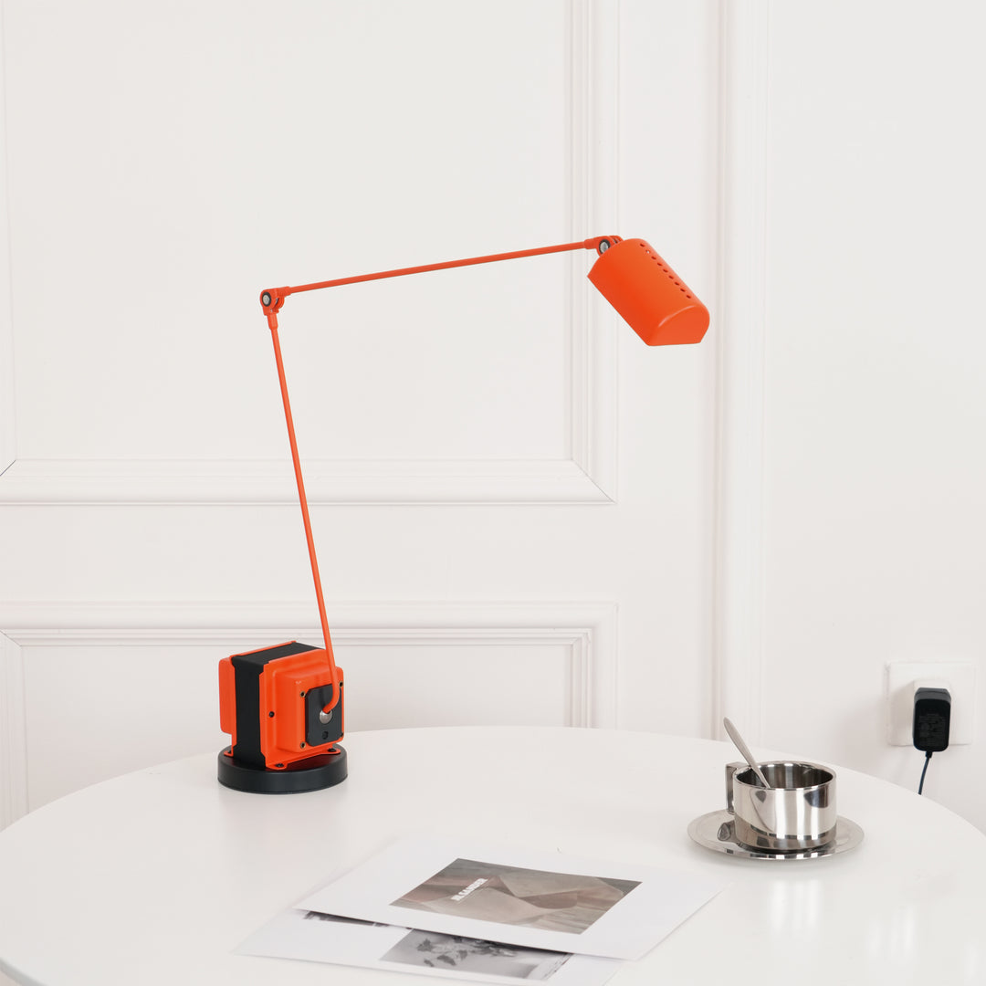 Dynamo Table Lamp