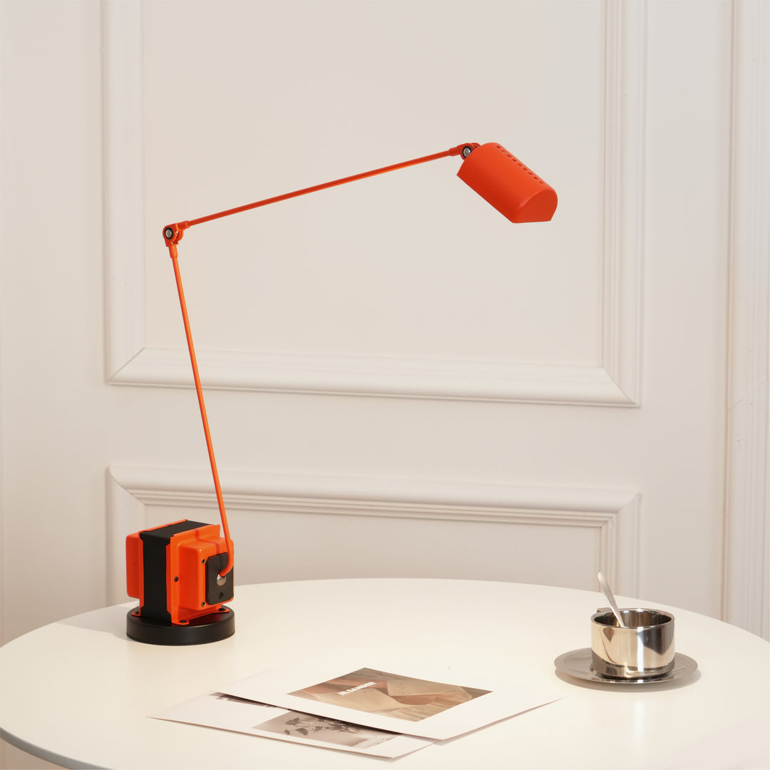 Dynamo Table Lamp