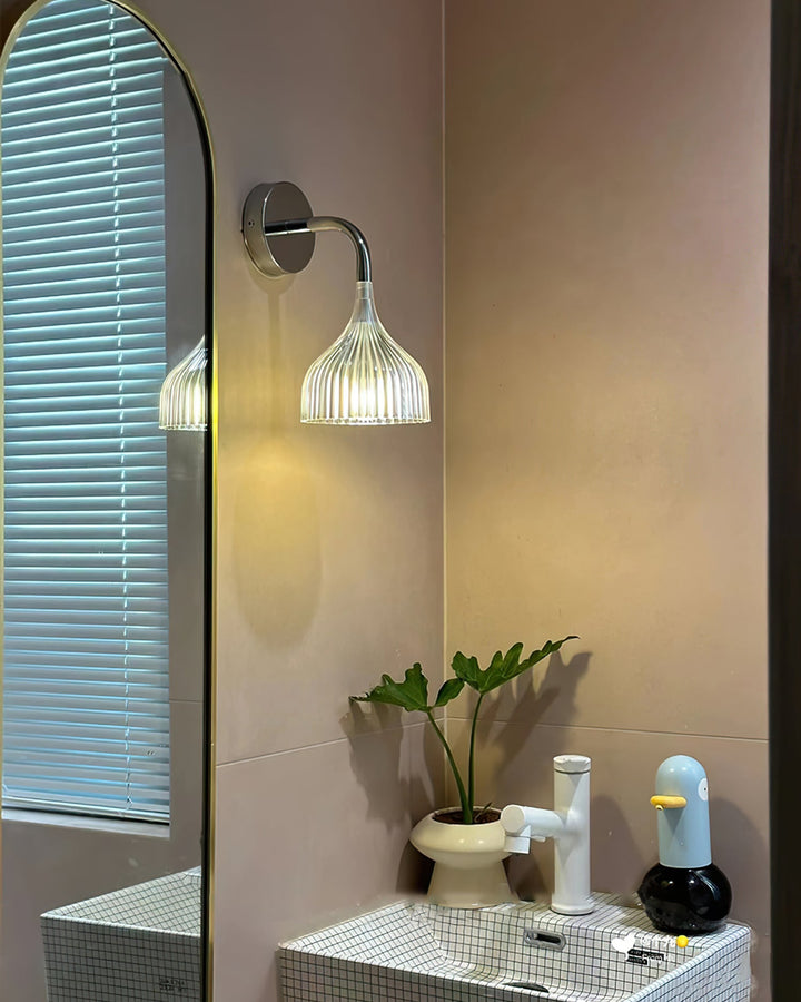 E Wall Lamp - Vakkerlight