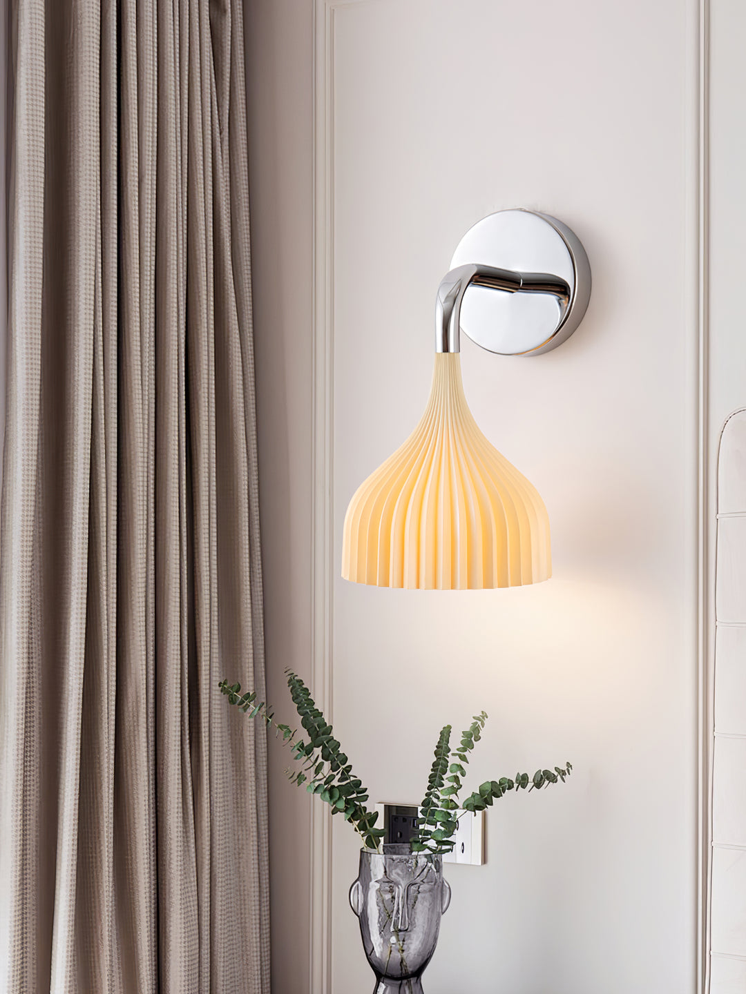 E Wall Lamp - Vakkerlight