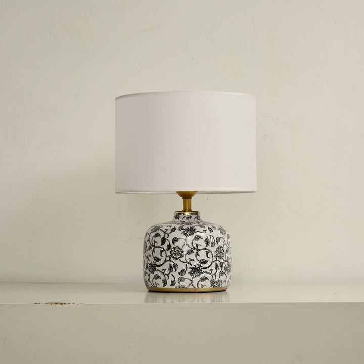 Ebony Vine Ceramic Table Lamp - Vakkerlight