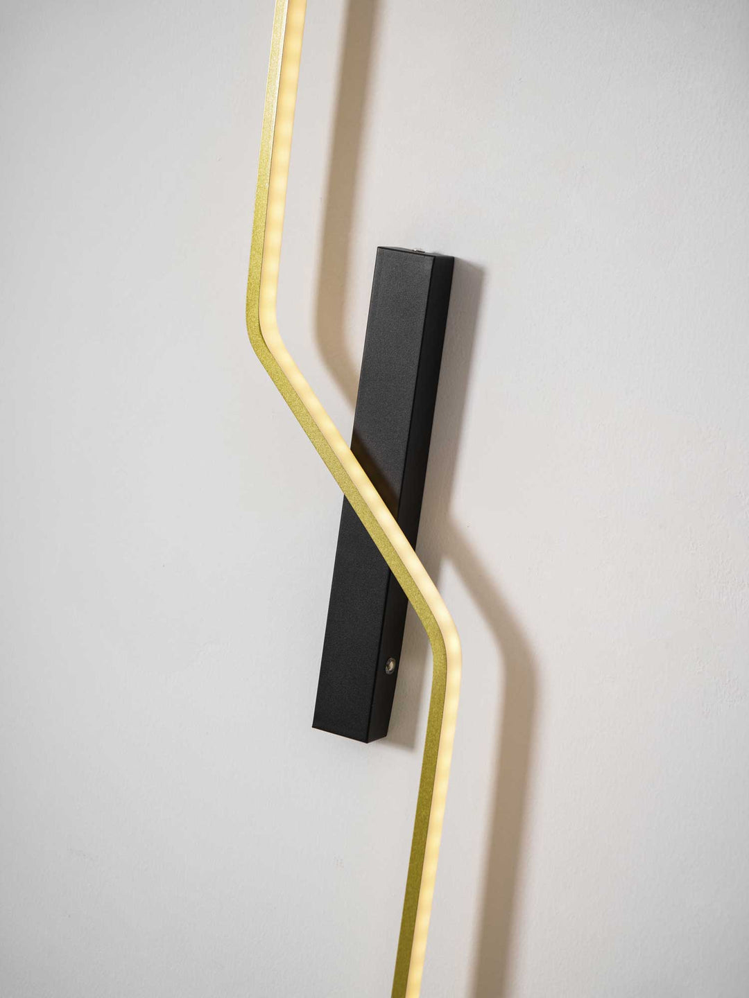 Echelon Rechargeable Wall Light - Vakkerlight