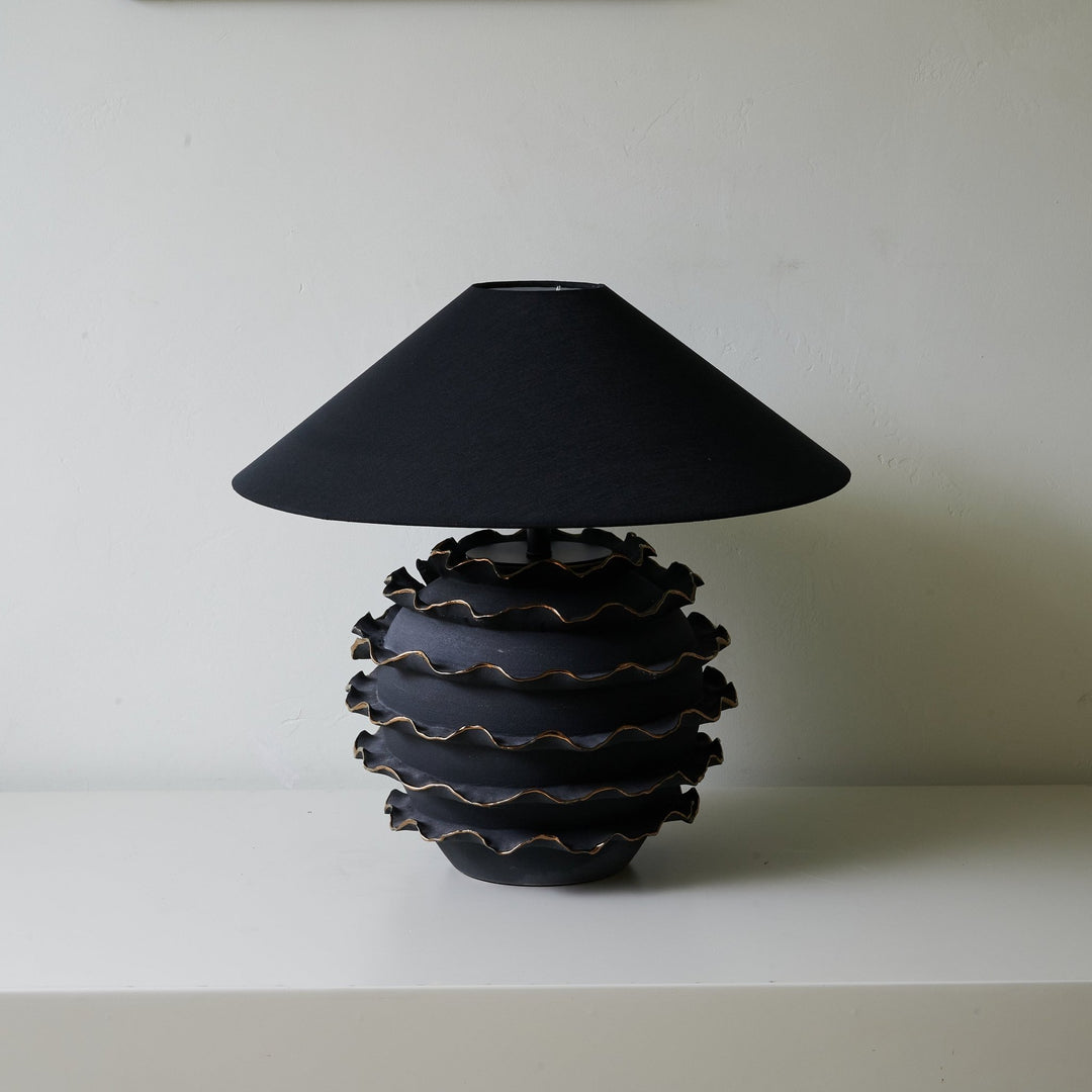 Eclipse Ruffle Table Lamp - Vakkerlight