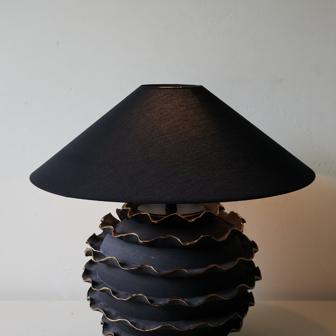 Eclipse Ruffle Table Lamp - Vakkerlight